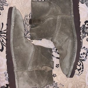 UGG Mini Unlined